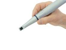 sembra una penna ma è uno strumento utile per la diagnosi e per spiegare le cure